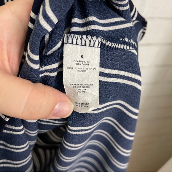 GREEN ENVELOPE Navy White Vertical Stripe Sleeveless Tunic Top - Picture 11 of 11